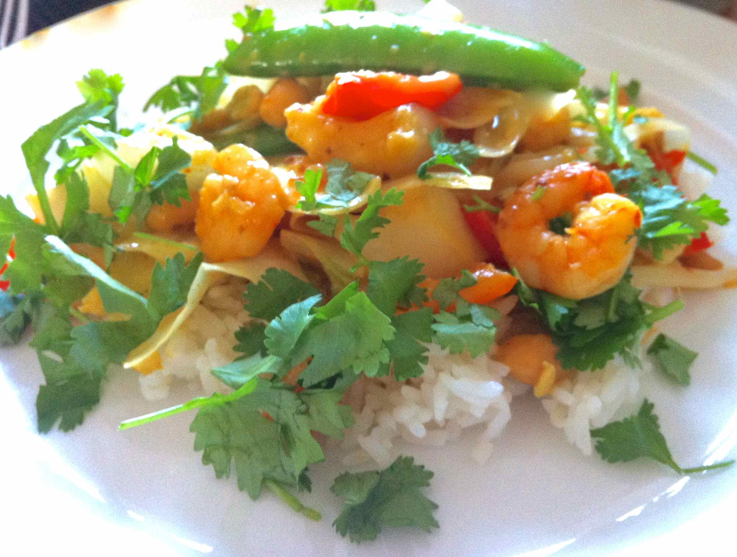 Gele curry met garnalen chickslovefood.com Cottage slaapkamer witte
