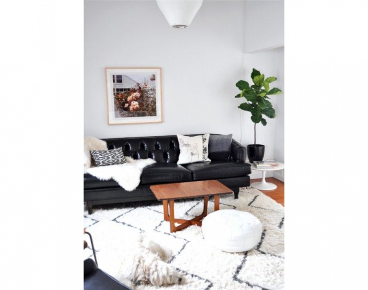 8x een zwartleren bank in de woonkamer interior junkie
