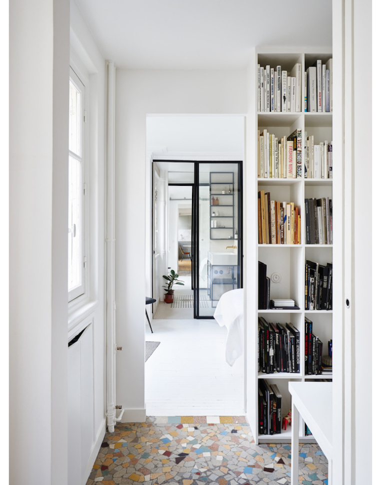 Parijs appartement vol zwart, wit en marmer interior junkie