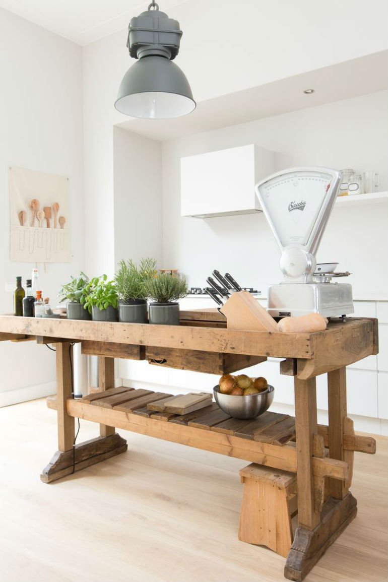 Mooi voor in huis: een oude werkbank interior junkie
