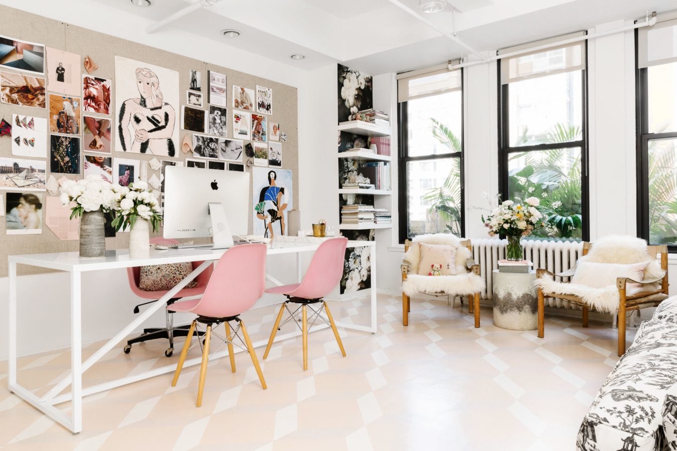 Hoe fijn is het werken op dit stunning kantoor?! interior junkie Slaapkamers ontwerpen retro