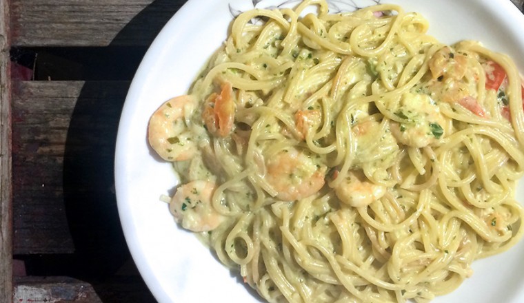 spaghetti met garnalen, pesto, room en tomaat - gewoon wat een