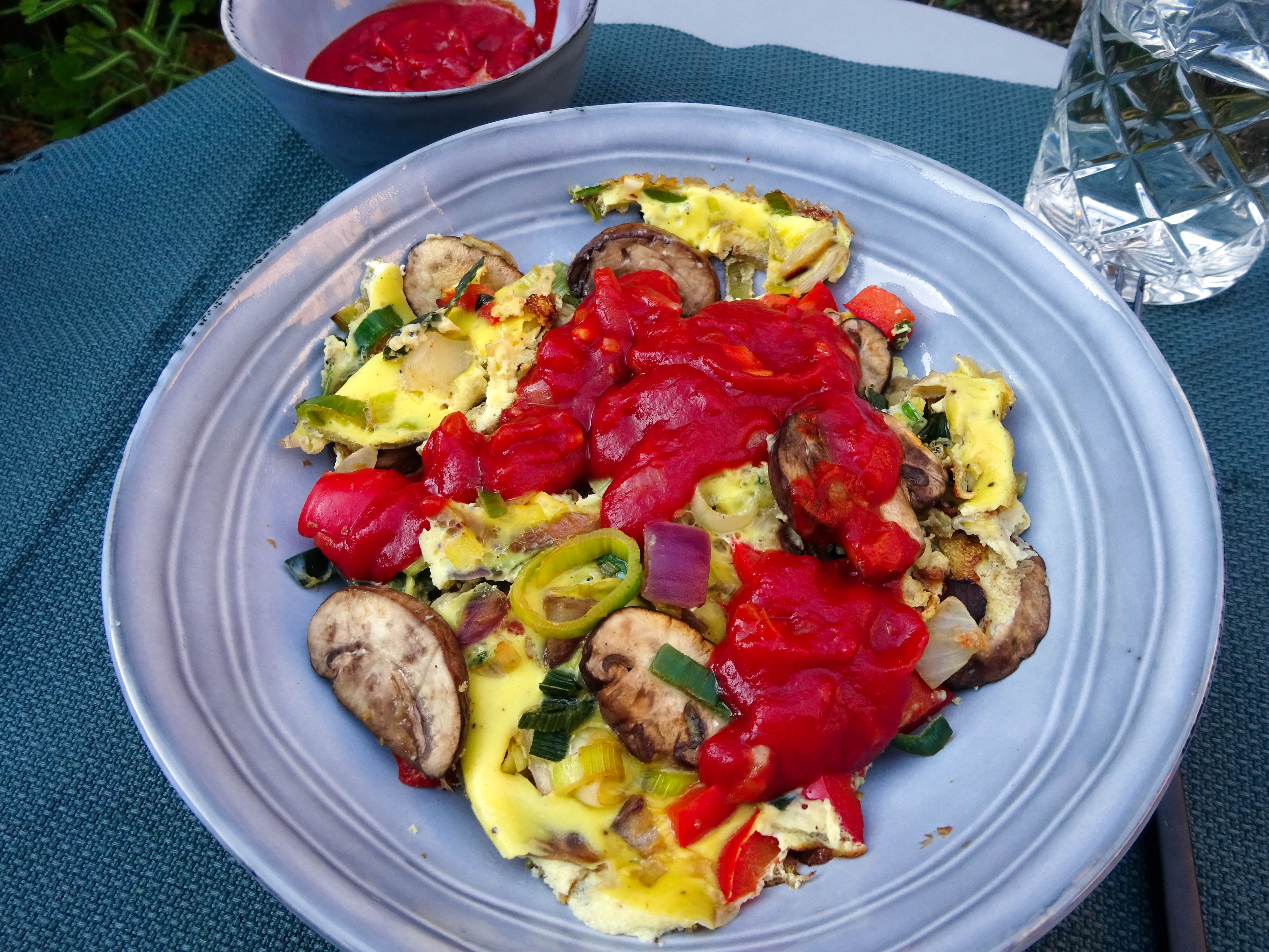 Foe yong hai met zelfgemaakte saus