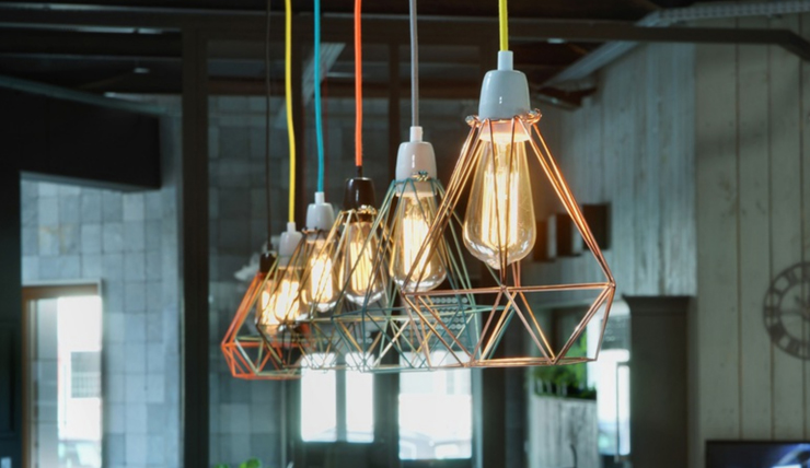 Shine A Light Met Industriele Lampen
