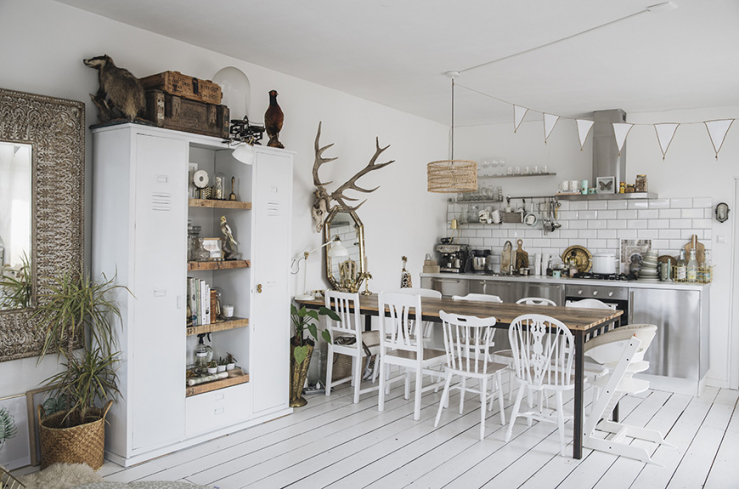 Thuis bij Kae Sutherland in een huis vol neutrale tinten