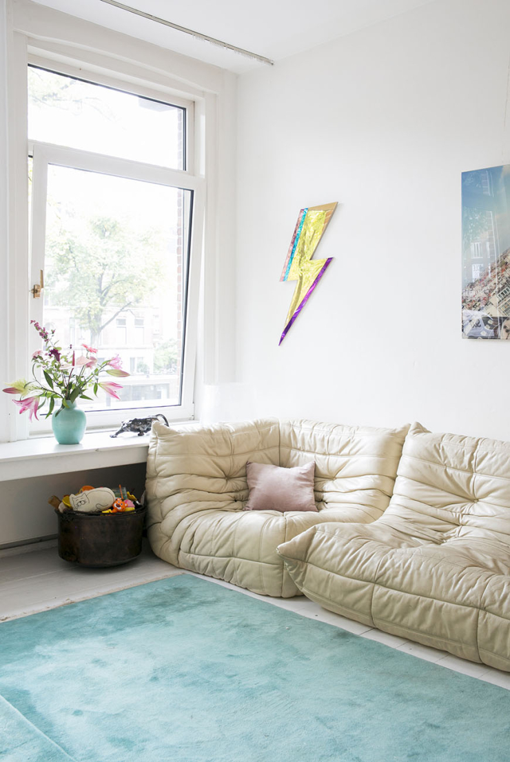 Thuis bij Bettina in een huis vol vintage meubelstukken