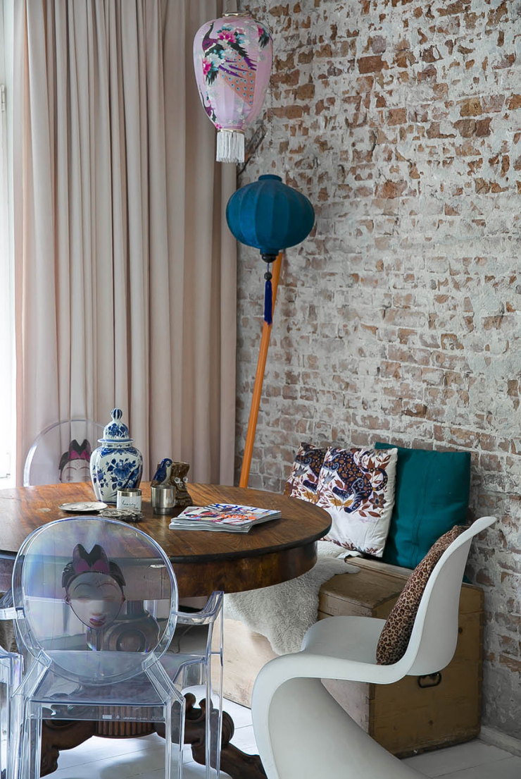 Thuis bij Bettina in een huis vol vintage meubelstukken